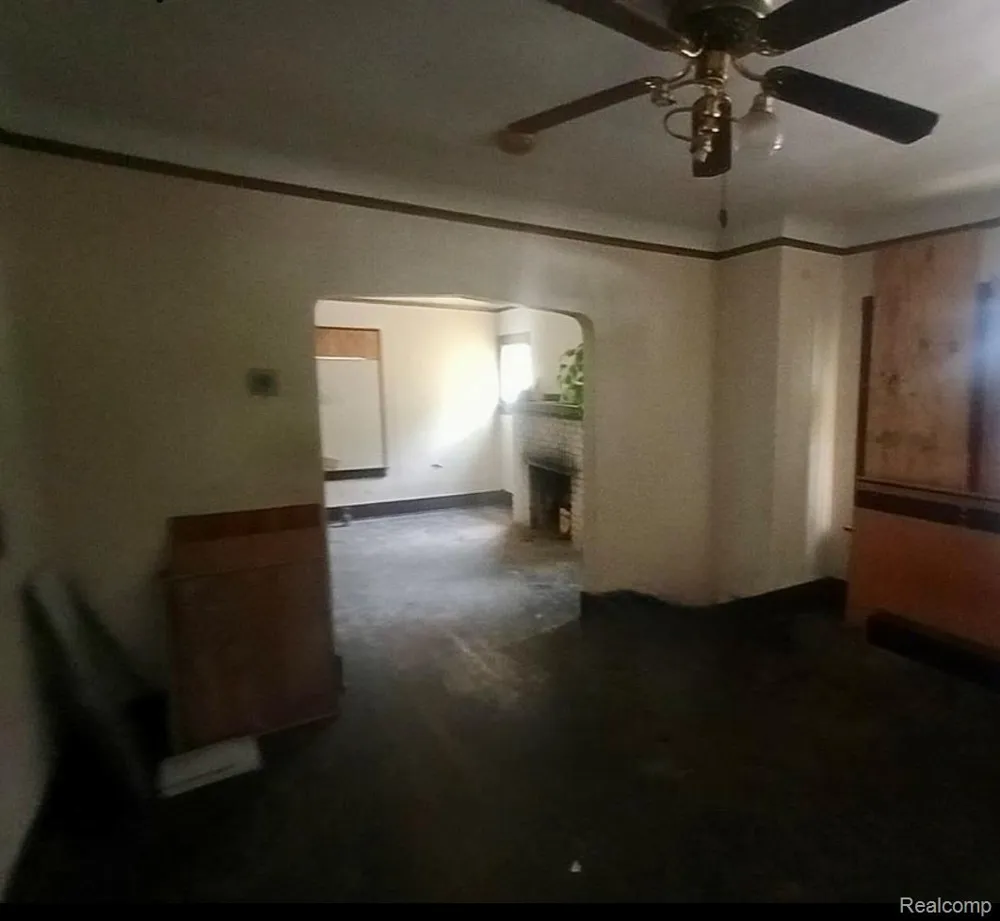 914 Stockdale Street Flint City, MI 48504