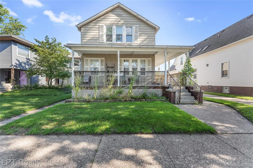 444 Orange Wyandotte City, MI 48192