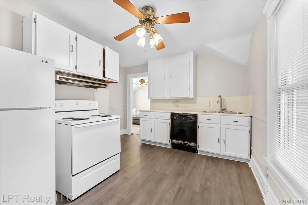 444 Orange Wyandotte City, MI 48192