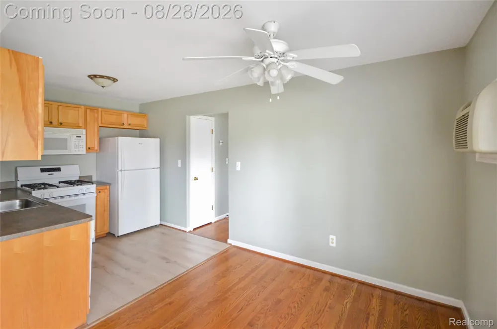 11410 Canal Road #205 Sterling Heights City, MI 48314
