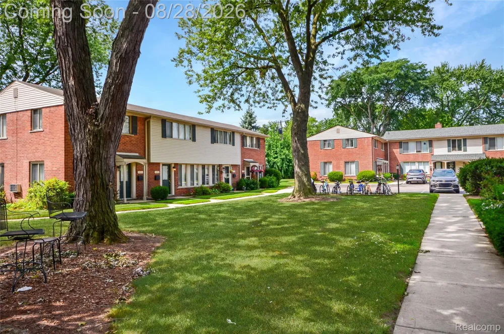 11410 Canal Road #205 Sterling Heights City, MI 48314