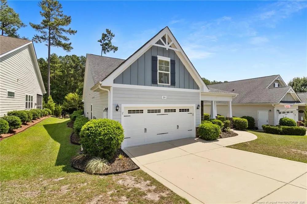 24 Glen Bend Court Spring Lake, NC 28390