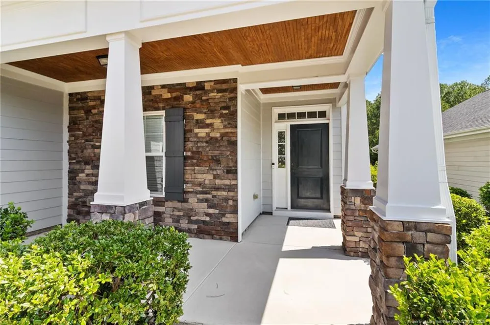 24 Glen Bend Court Spring Lake, NC 28390