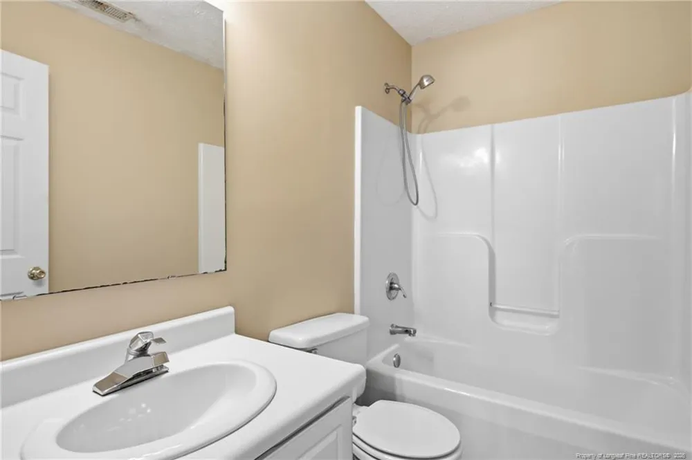 106 Timber Ridge Drive Raeford, NC 28376