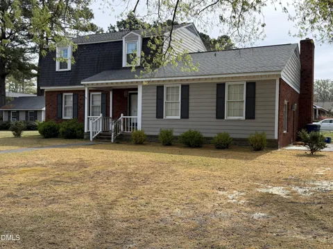 907 Chestnut Drive