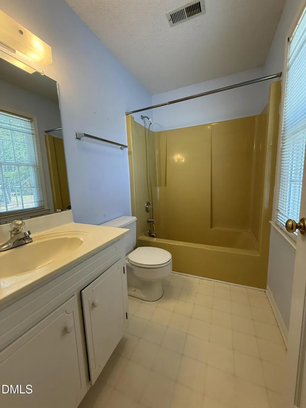 907 Chestnut Drive Smithfield, NC 27577