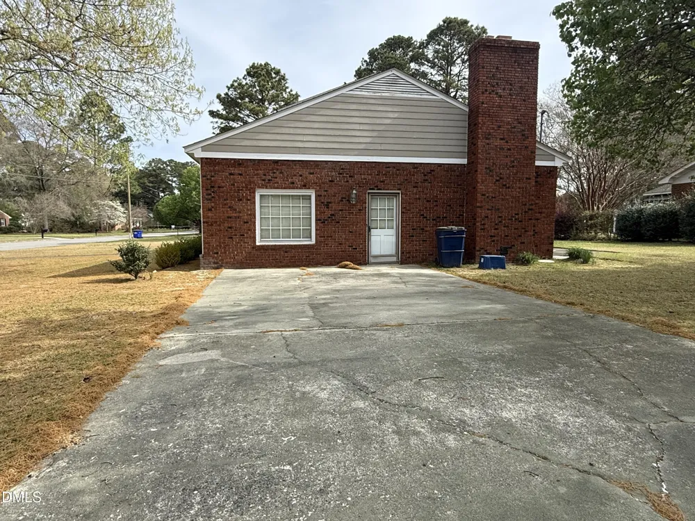 907 Chestnut Drive Smithfield, NC 27577