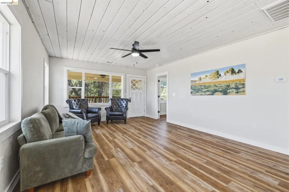 12022 La Grange Rd Jamestown, CA 95327