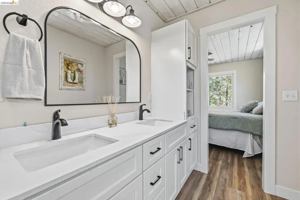12022 La Grange Rd Jamestown, CA 95327