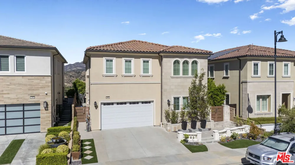 11967 Carabella Court Porter Ranch, CA 91326
