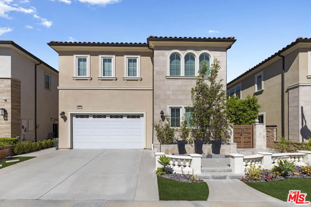 11967 Carabella Court Porter Ranch, CA 91326