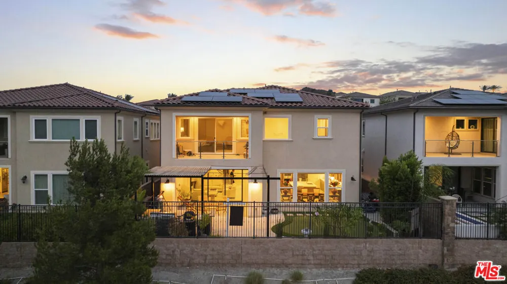 11967 Carabella Court Porter Ranch, CA 91326