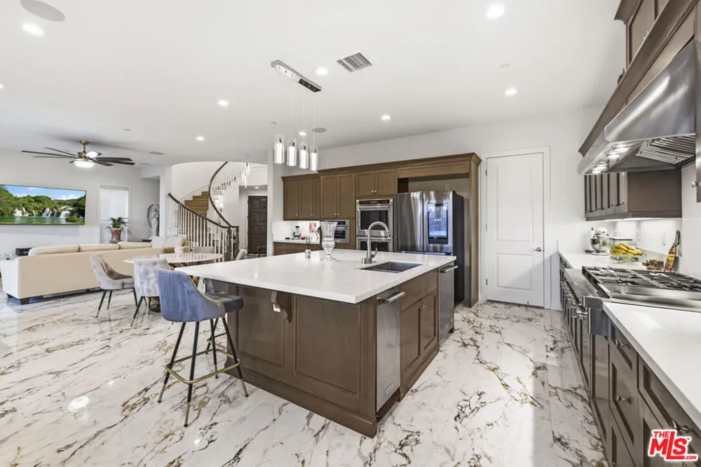 11967 Carabella Court Porter Ranch, CA 91326