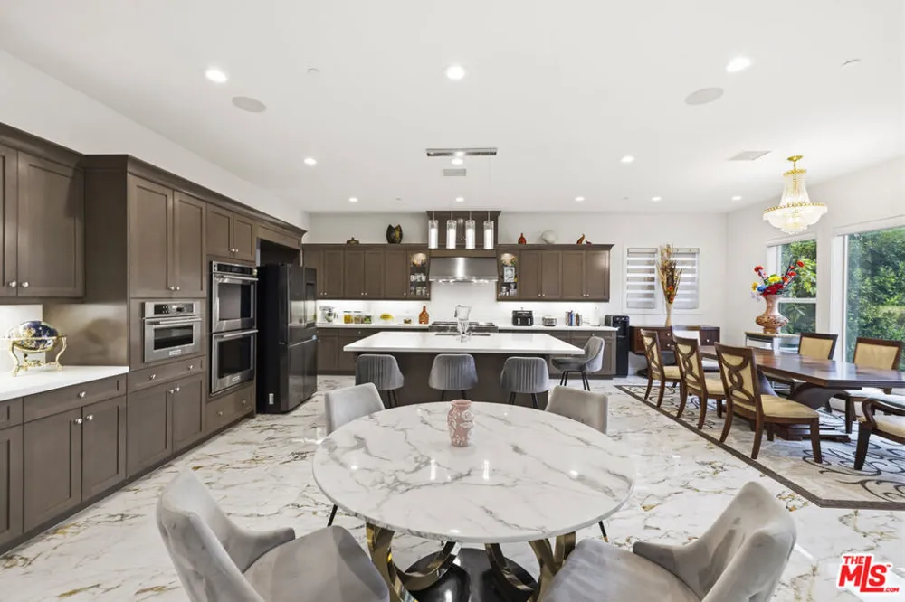 11967 Carabella Court Porter Ranch, CA 91326
