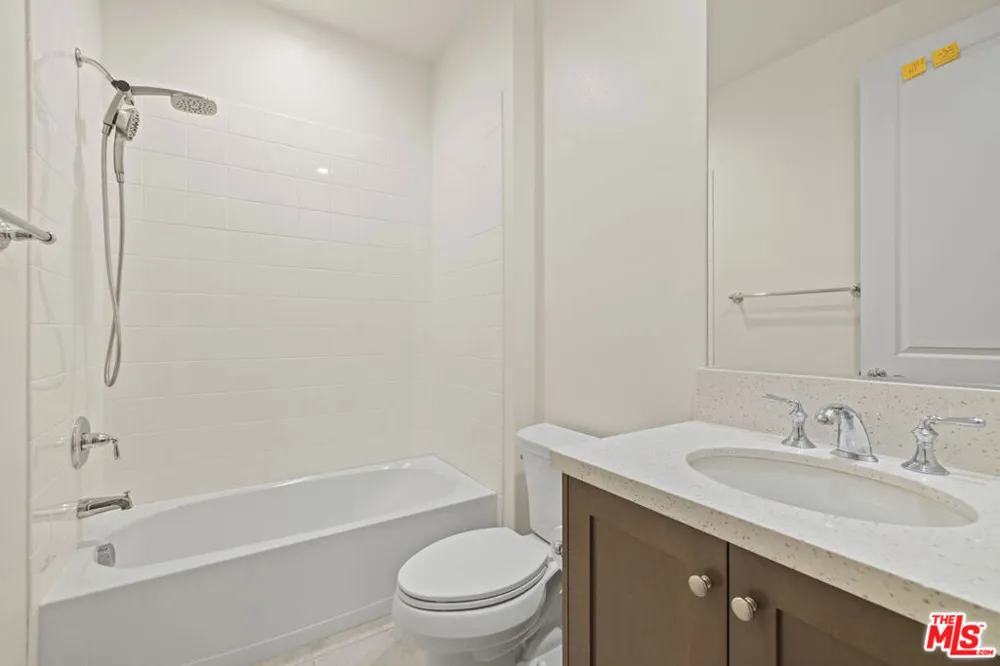 11967 Carabella Court Porter Ranch, CA 91326