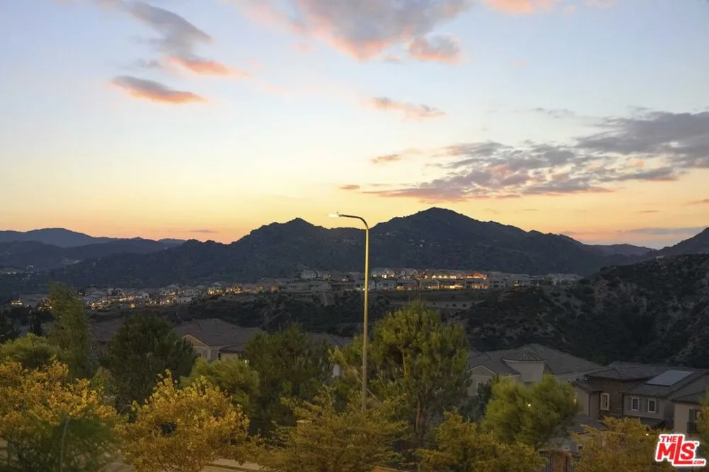 11967 Carabella Court Porter Ranch, CA 91326