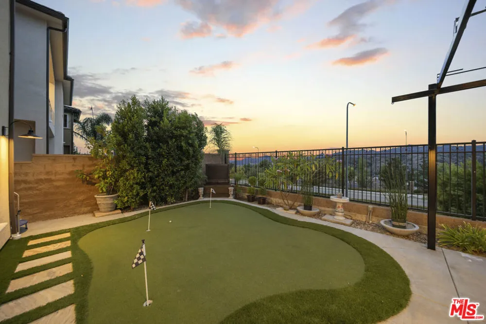 11967 Carabella Court Porter Ranch, CA 91326