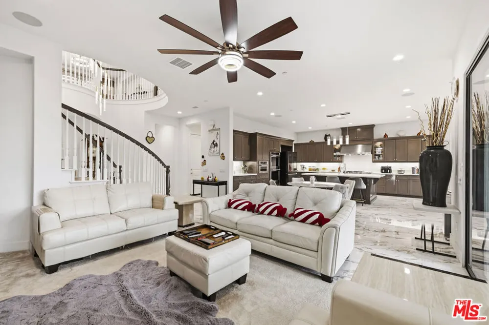 11967 Carabella Court Porter Ranch, CA 91326