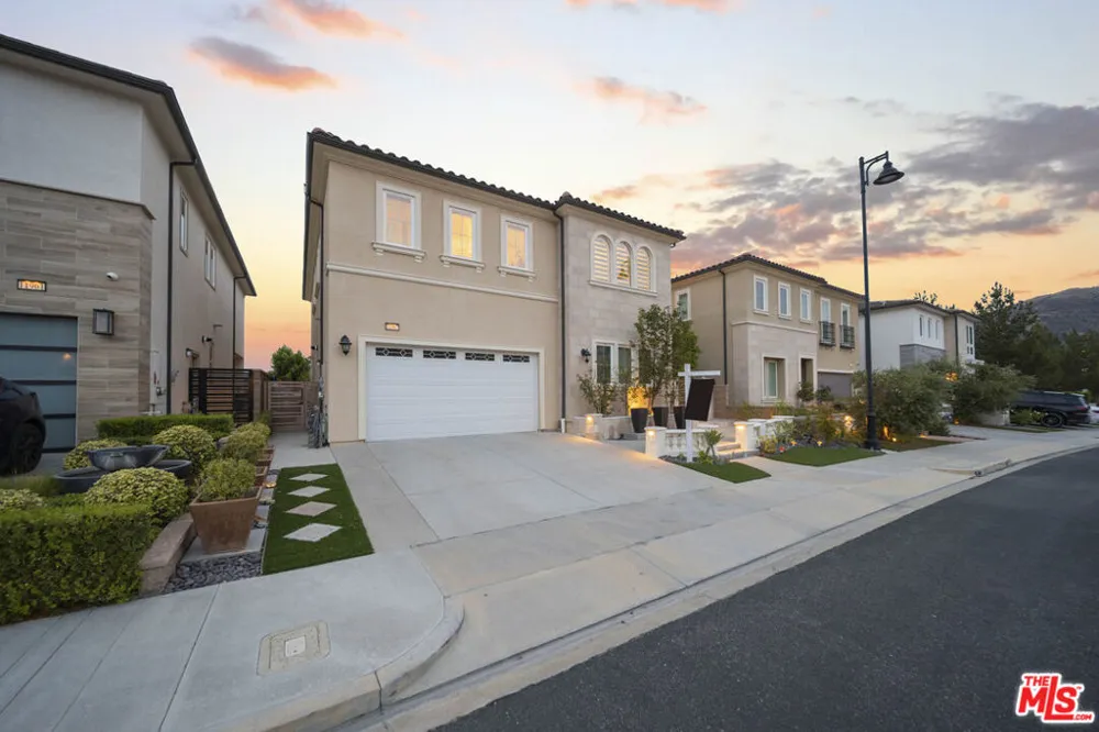 11967 Carabella Court Porter Ranch, CA 91326