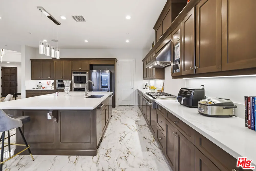 11967 Carabella Court Porter Ranch, CA 91326