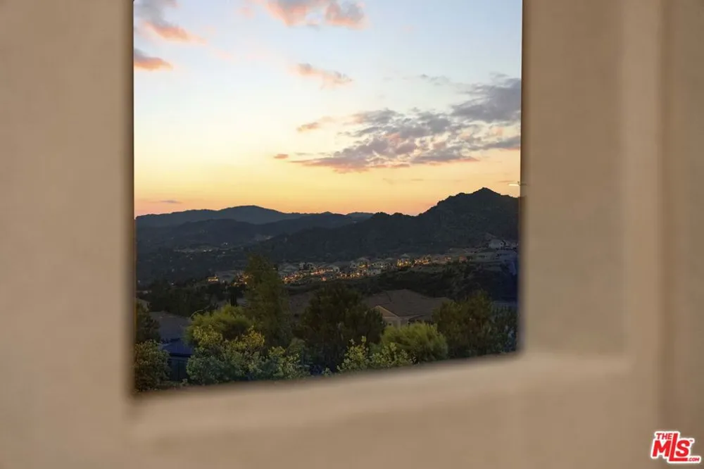 11967 Carabella Court Porter Ranch, CA 91326