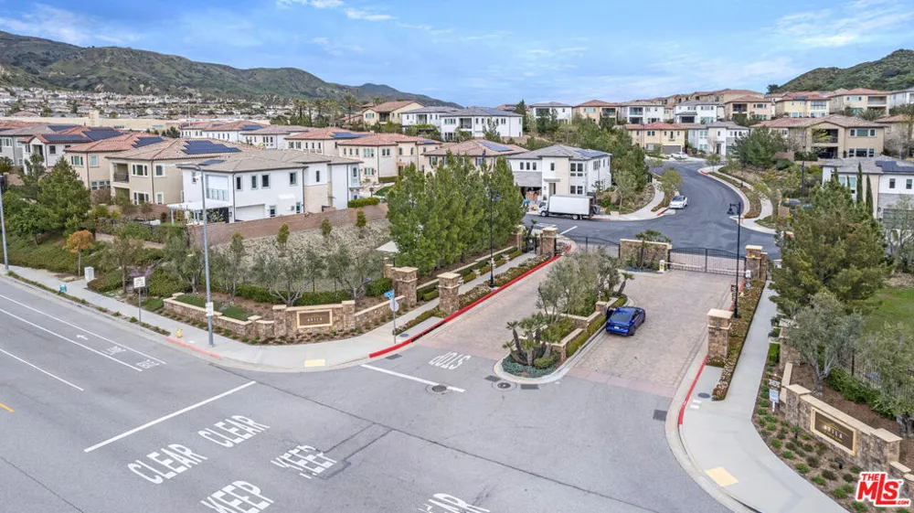 11967 Carabella Court Porter Ranch, CA 91326