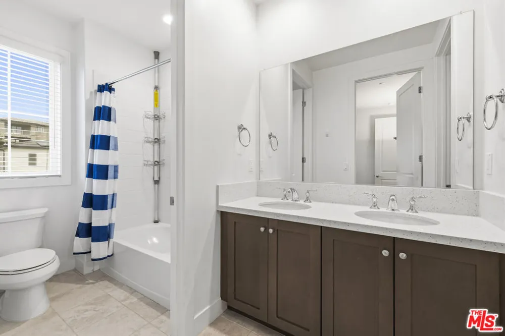 11967 Carabella Court Porter Ranch, CA 91326