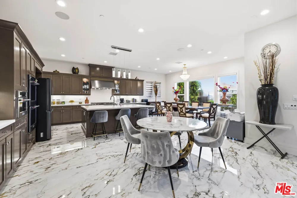 11967 Carabella Court Porter Ranch, CA 91326