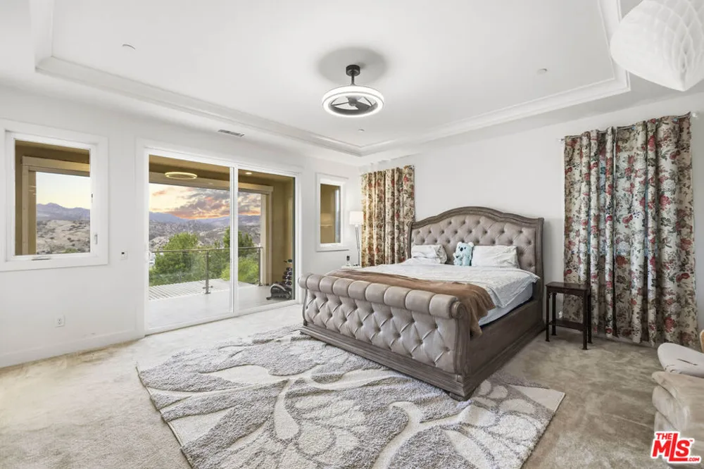 11967 Carabella Court Porter Ranch, CA 91326