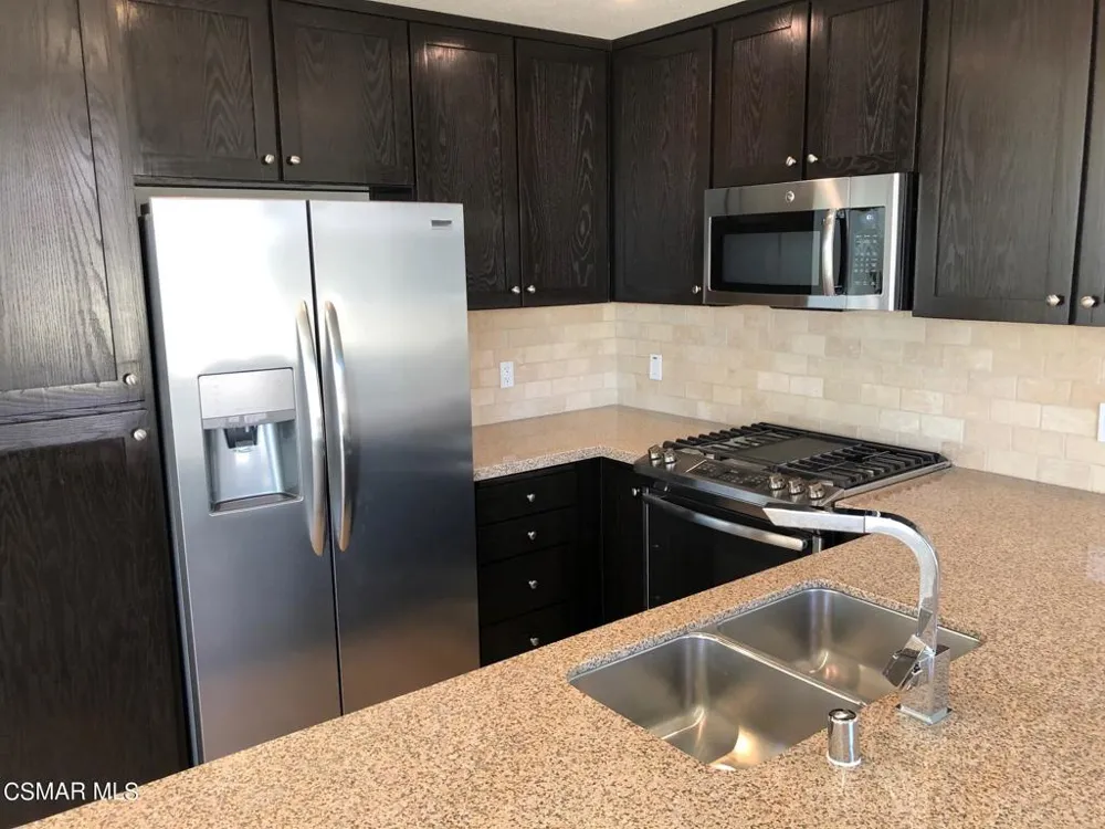 1204 Vista Heights Court Newbury Park, CA 91320