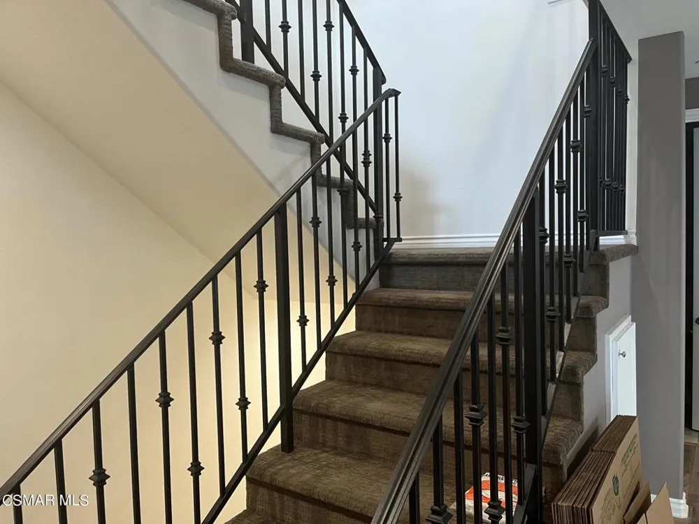 1204 Vista Heights Court Newbury Park, CA 91320