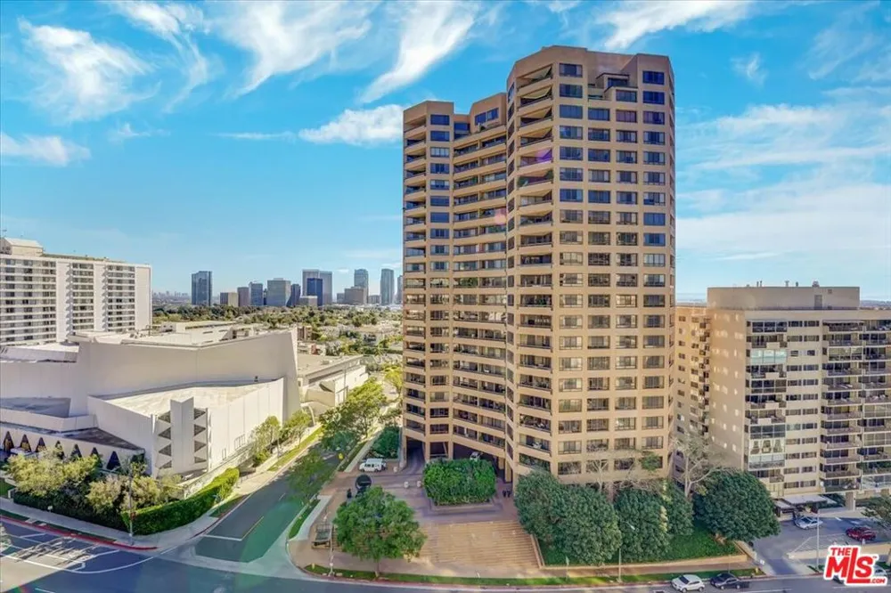 10433 WILSHIRE BOULEVARD #1202 Los Angeles, CA 90024