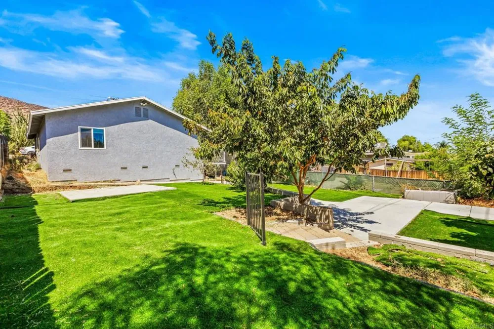 33208 Gillette Street Lake Elsinore, CA 92530