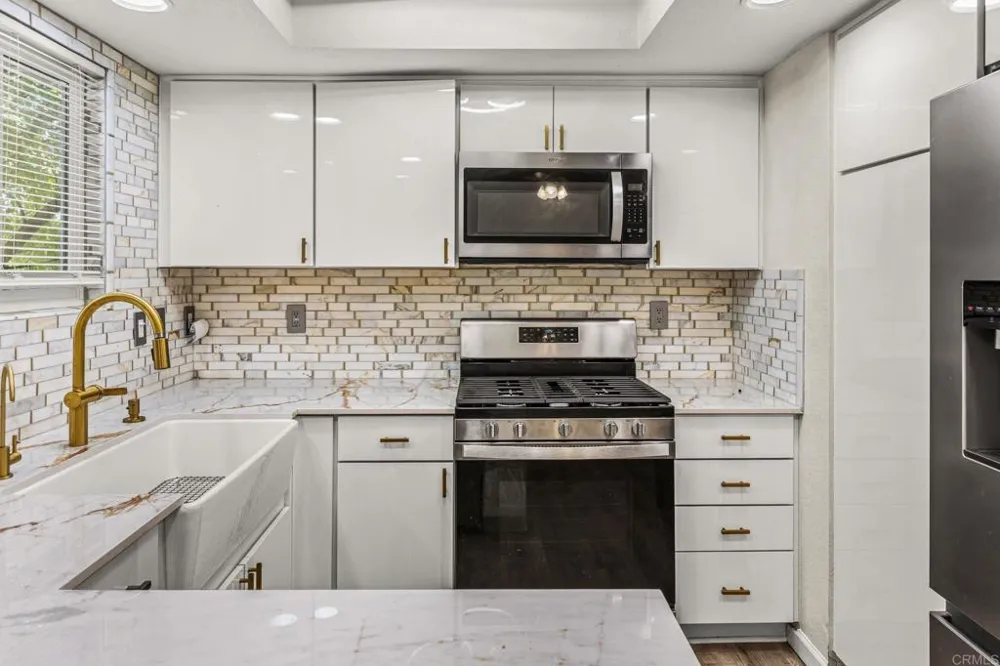 33208 Gillette Street Lake Elsinore, CA 92530