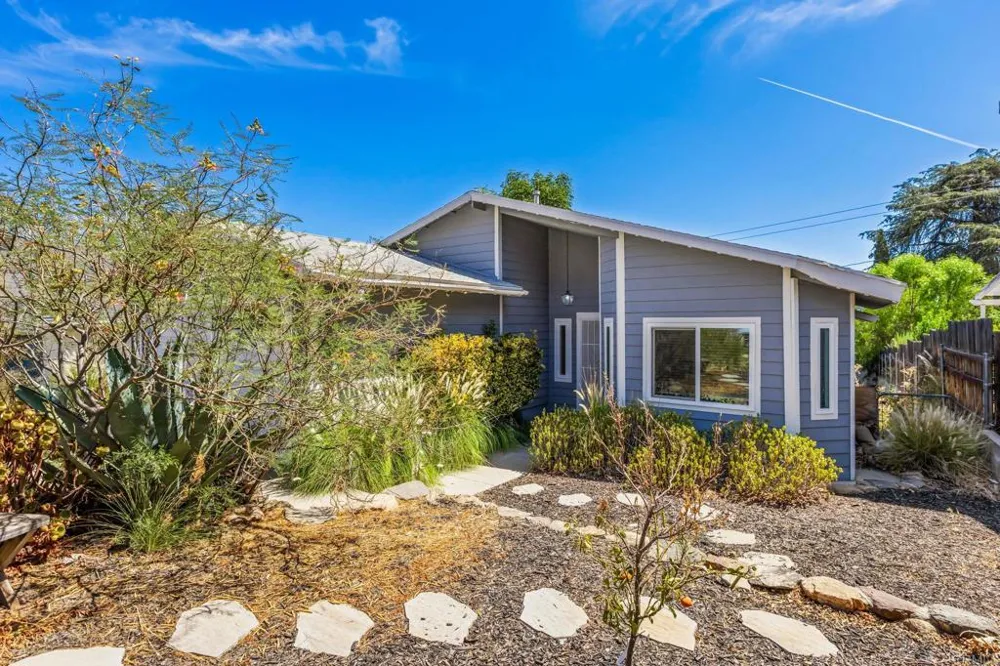 33208 Gillette Street Lake Elsinore, CA 92530