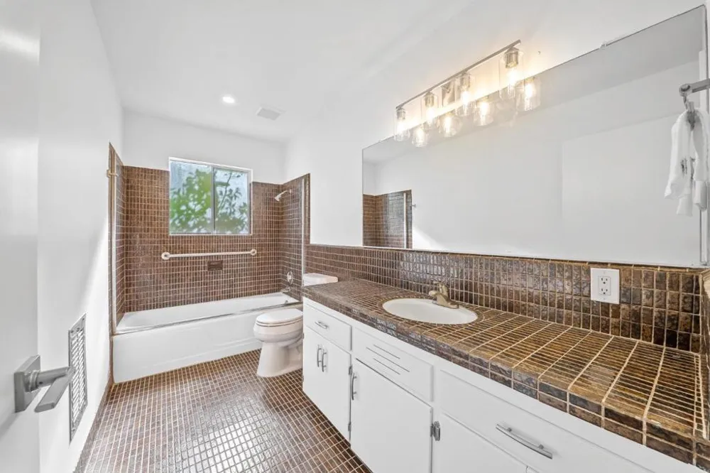623 High Street Santa Cruz, CA 95060