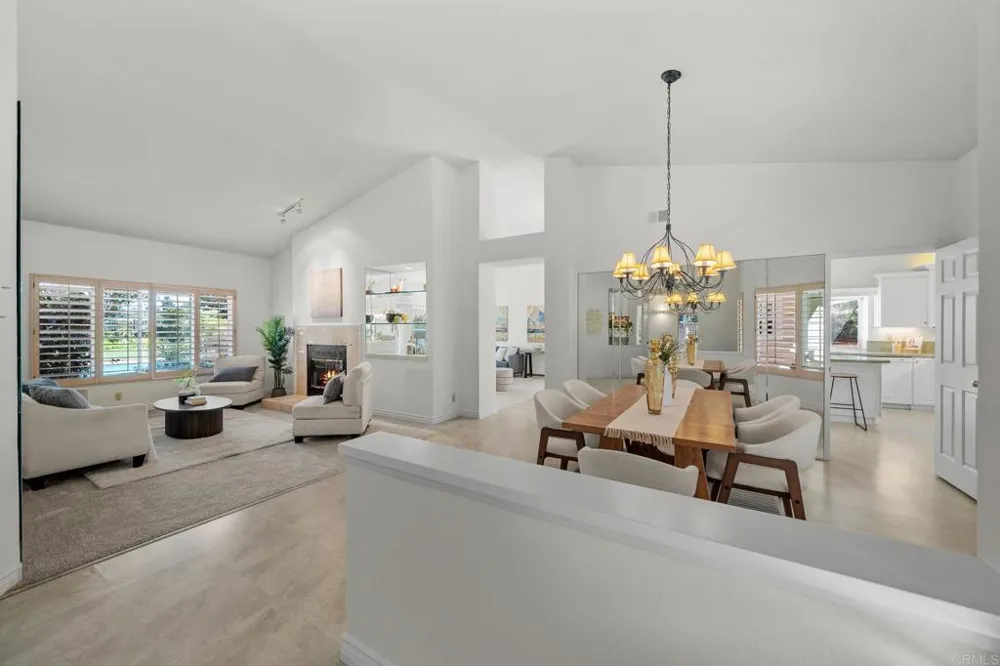 2354 Kimberly Ct Carlsbad, CA 92008