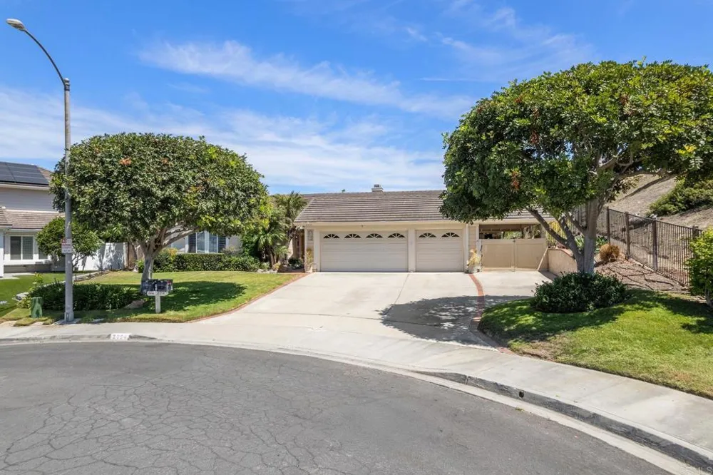 2354 Kimberly Ct Carlsbad, CA 92008