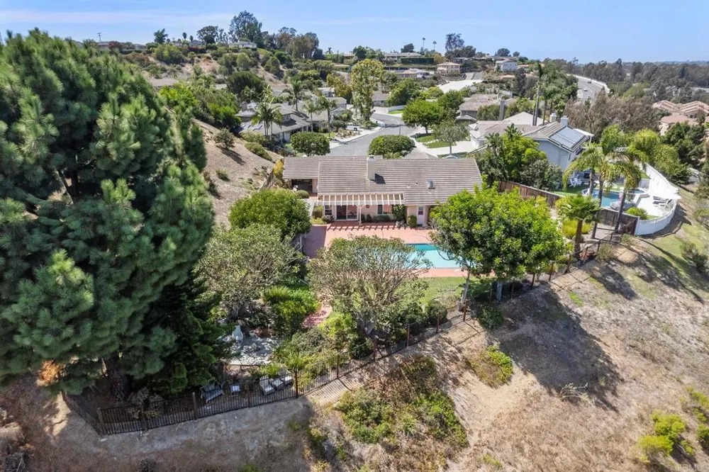 2354 Kimberly Ct Carlsbad, CA 92008