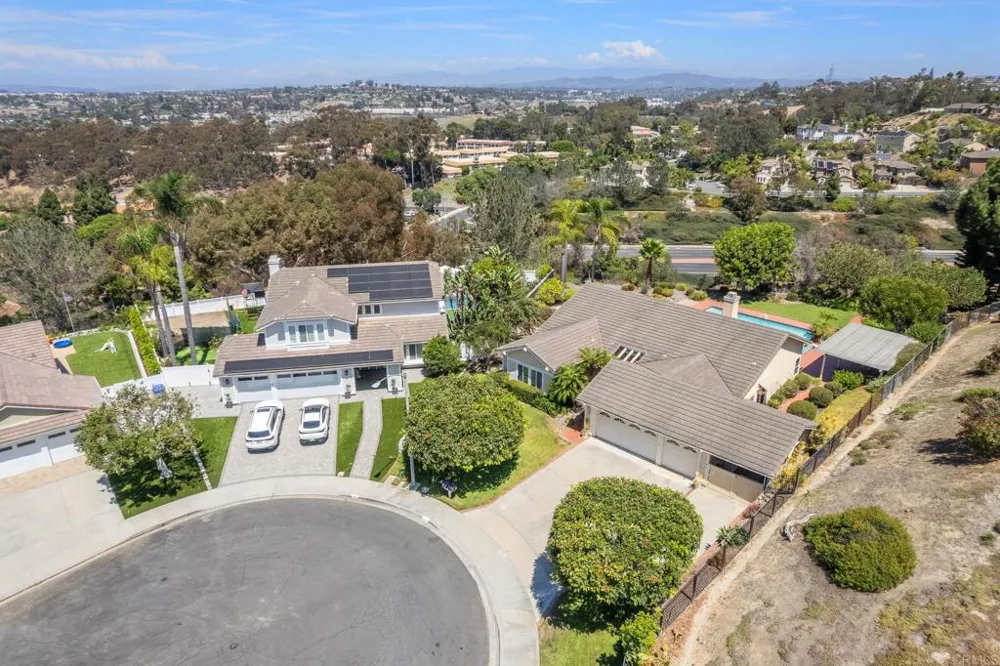 2354 Kimberly Ct Carlsbad, CA 92008