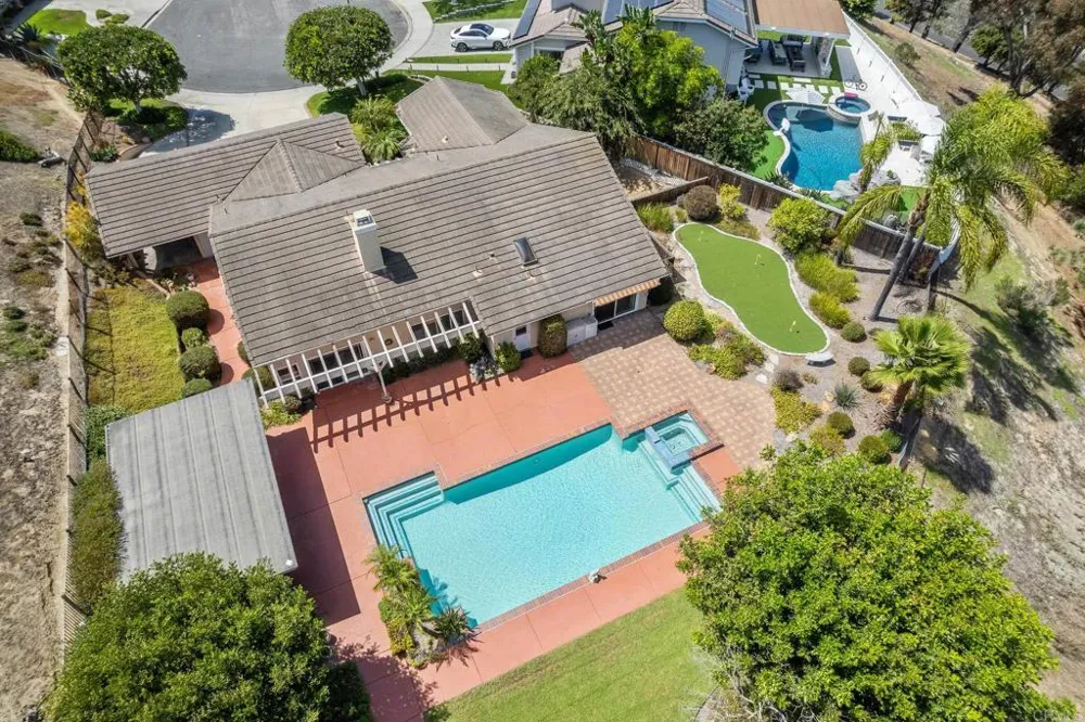 2354 Kimberly Ct Carlsbad, CA 92008