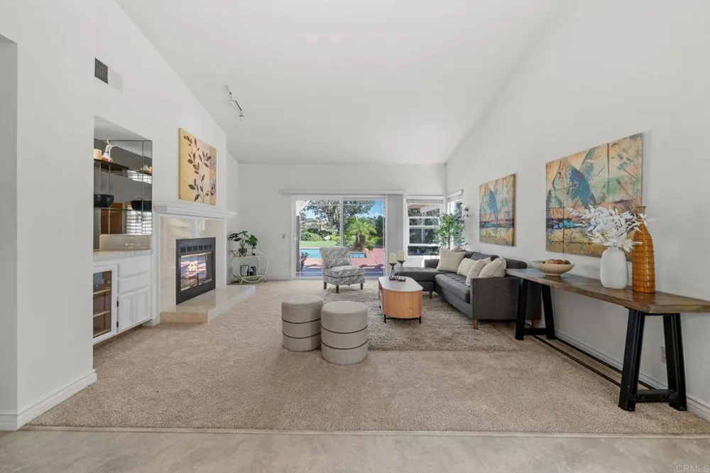 2354 Kimberly Ct Carlsbad, CA 92008