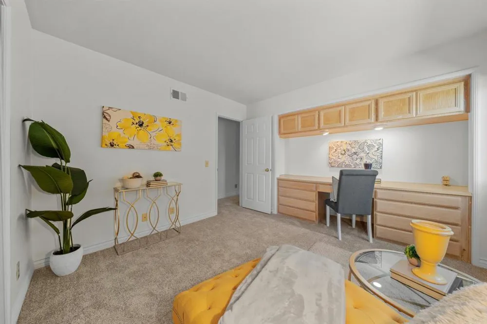 2354 Kimberly Ct Carlsbad, CA 92008