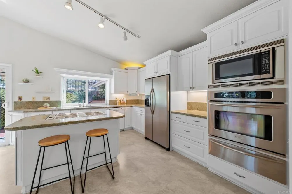 2354 Kimberly Ct Carlsbad, CA 92008