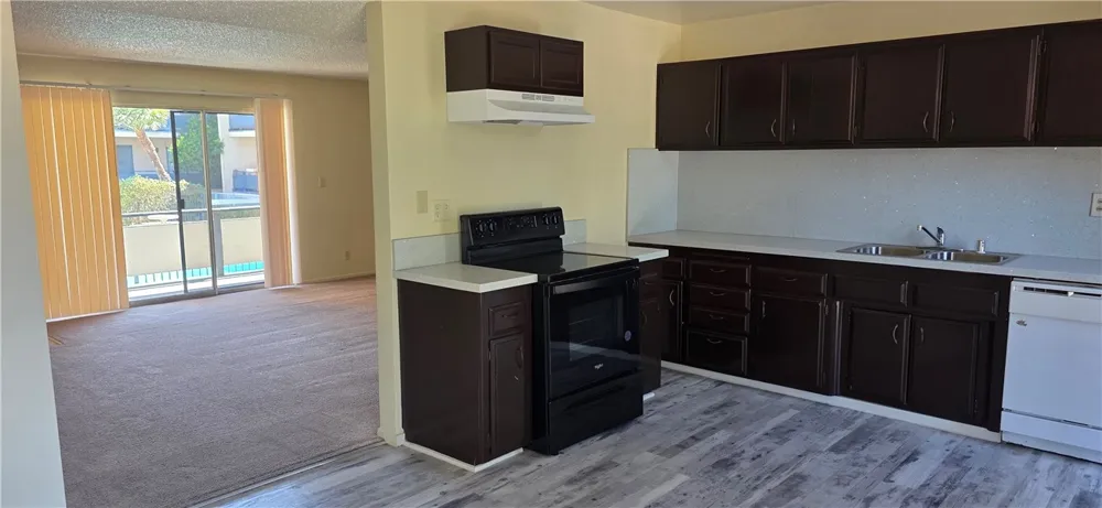 2300 Mountain Avenue #09 San Bernardino, CA 92404