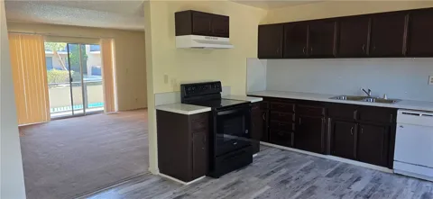 2300 Mountain Avenue #09