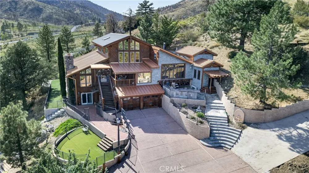 488 CA-2 Wrightwood, CA 92397