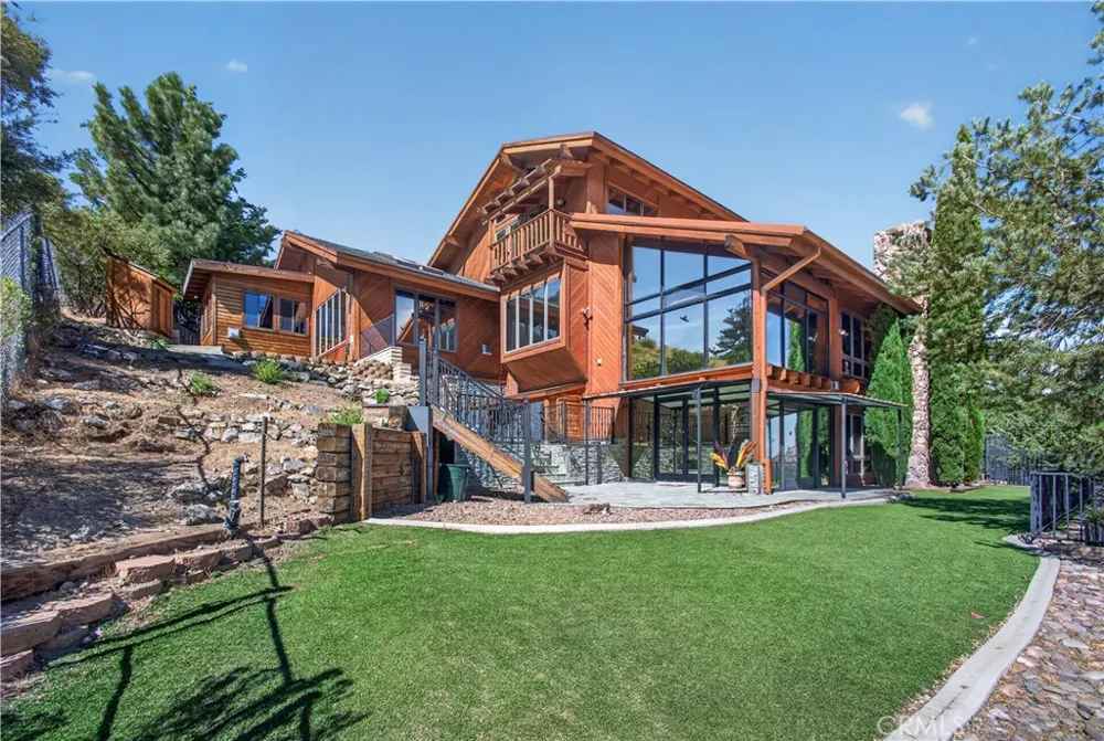 488 CA-2 Wrightwood, CA 92397