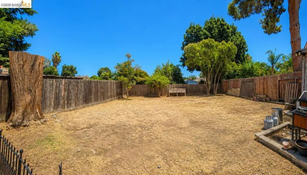 1203 D St Antioch, CA 94509