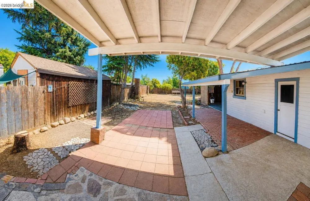 1203 D St Antioch, CA 94509